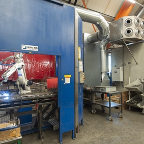 FM unit voor lasrookafzuiging bij Leenders RVS Industrie