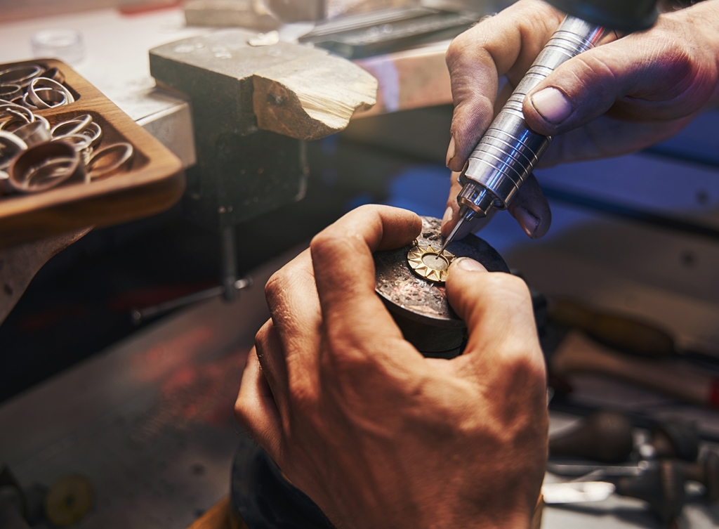 Voor de kleinschalige industrie, juweliers en ateliers