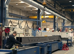 schone fabriekshal binnen trailerbouw