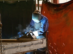 vervuilende lasrook bij metaalbewerking