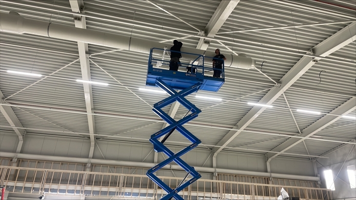 Advies, ontwerp, levering én montage van de HVAC installatie.