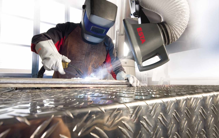 Lasdampafzuiging - bronafzuiging via afzuigarm