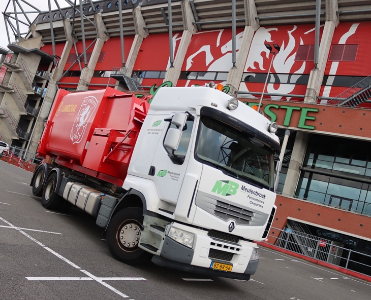 Onlangs leverde Meulenbroek hun 10.000e perscontainer – en wel aan FC Twente!