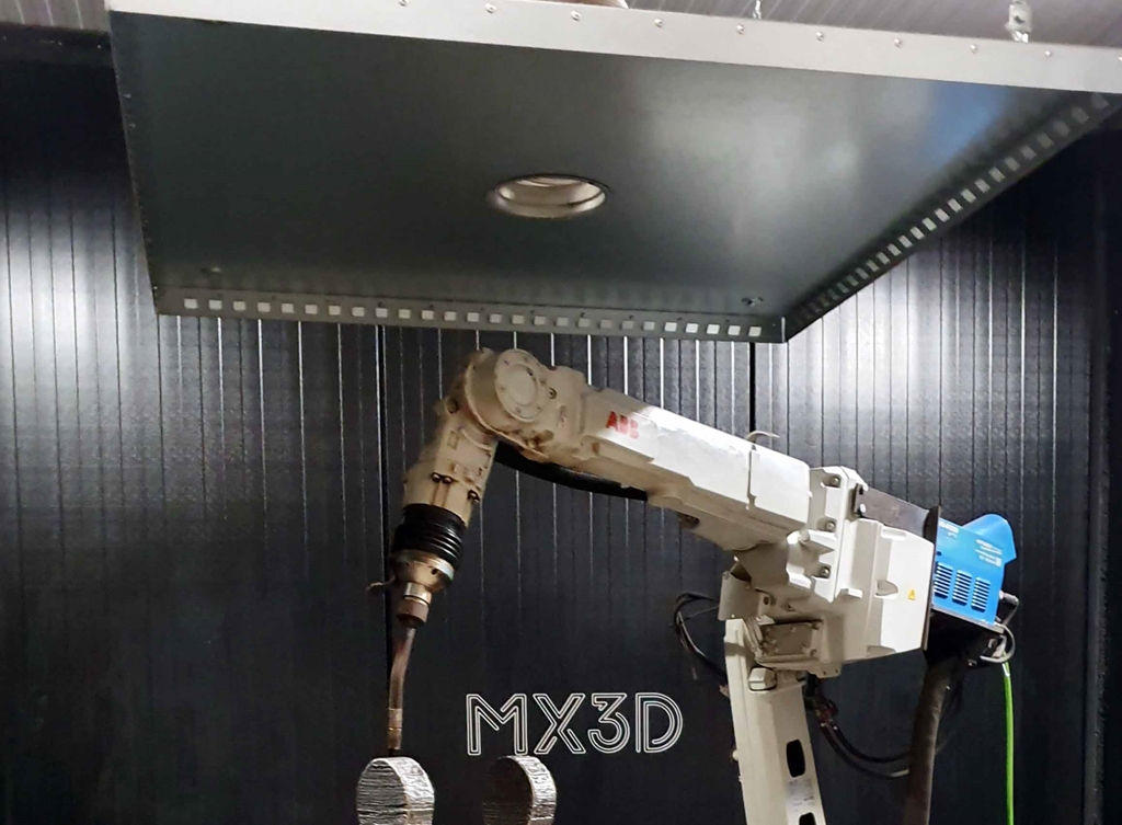 Maatwerkoplossing: afzuigkappen voor robotafzuiging en lasrookafzuiging