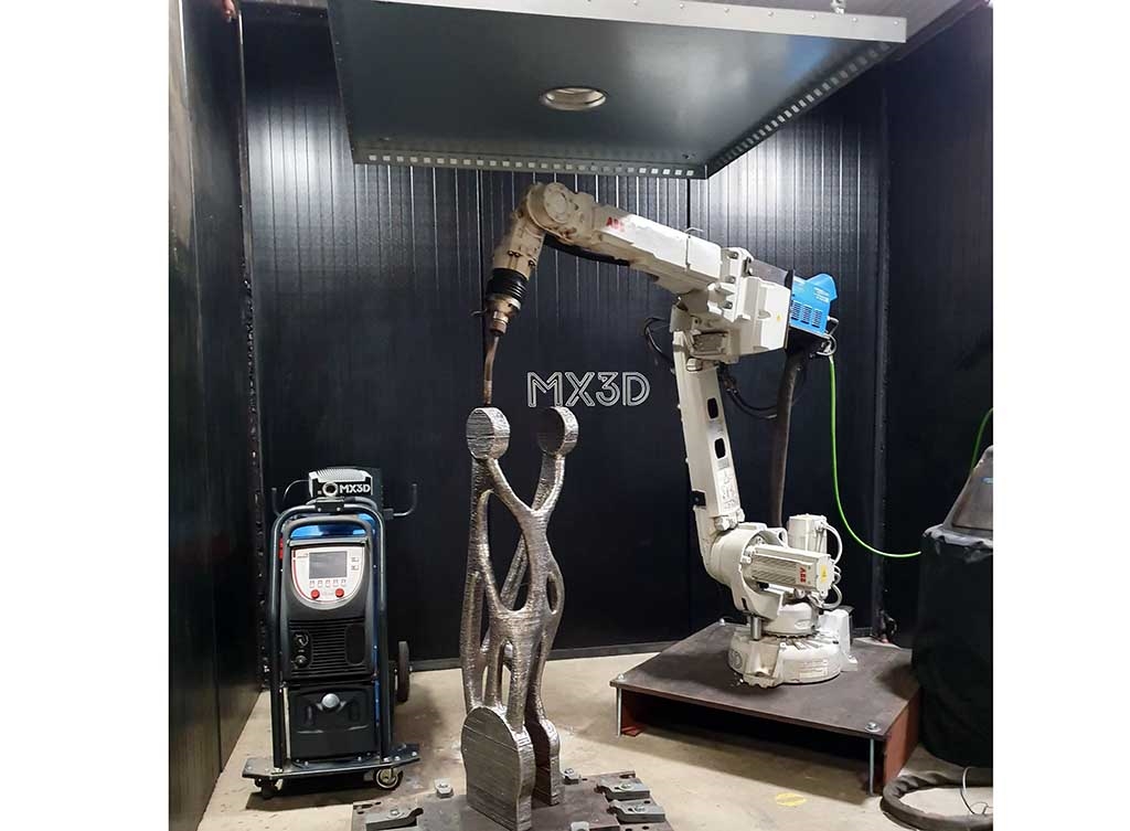 Afzuiging lasrook in productieruimte robots